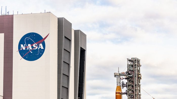 Ой миссияси кечиктирилиши мумкин: "Artemis II" ракетасида носозлик аниқланди