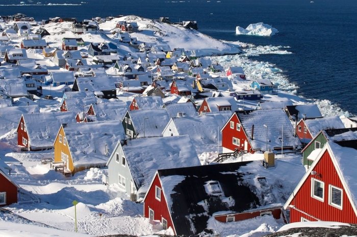 Трамп гренландияликларга 100 000 долларгача пул тўламоқчи