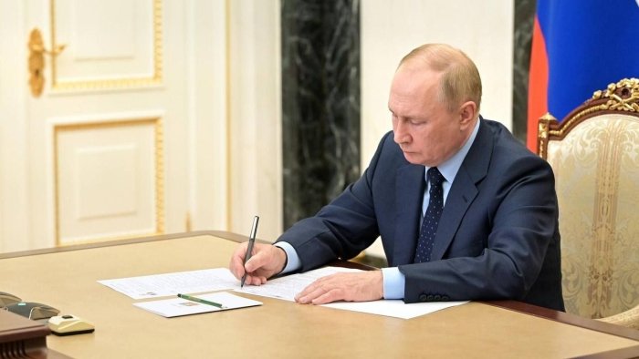 Putin migrantlar bo‘yicha yana bir qonunni imzoladi