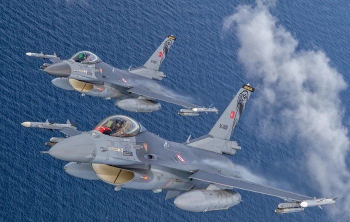 Turkiya Qora dengizda noma’lum dronni urib tushirdi