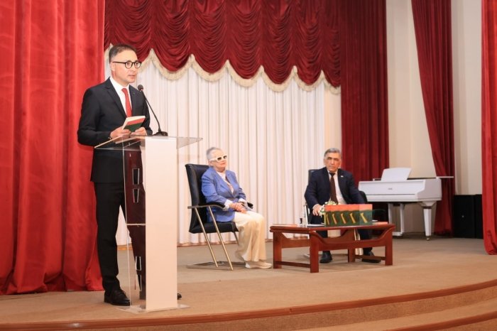 “Қора либосли аёл ташрифи”  тақдимоти ўтказилди