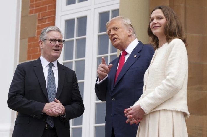 Трамп: “Русларни яхши кўраман, лекин тинчлик бўлиши шарт”