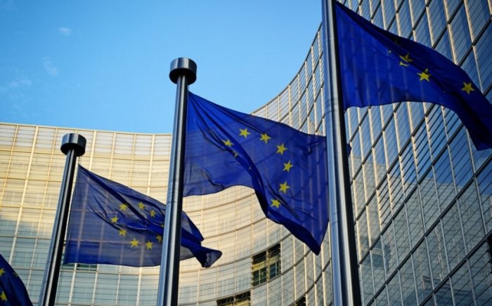 Европа расмийлари ЕИнинг АҚШ билан тўғридан-тўғри алоқалари йўқлигидан норози