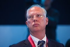 Dmitriyev Trampning kuyovi Kushnerni kuchli tinchlikparvar deb atadi