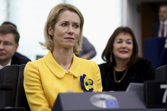 ЕИ Украинани нафақат жанг майдонида, балки музокараларда ҳам қўллаб-қувватламоқчи