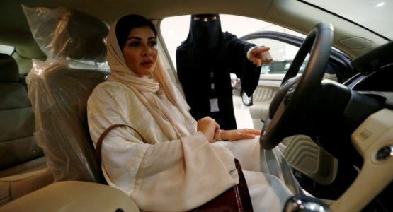 Saudiya ayollari tarixda ilk bor avtomobil boshqara boshladi