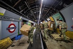 NATO kuchlari Rossiyaga qarshi hujum ssenariylari London metrosida mashq qildi
