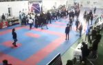 Каратэ бўйича Ўзбекистон кубоги вақтида мураббий ва ҳакамлар ўртасида оммавий муштлашув содир бўлди Каратэ бўйича Ўзбекистон кубоги вақтида мураббий ва ҳакамлар ўртасида оммавий муштлашув содир бўлди