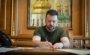 Зеленский рус тилини ҳимоя қилинадиган тиллар рўйхатидан чиқарувчи қонунни имзолади