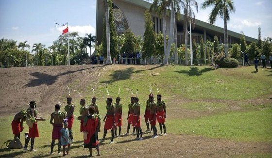 Jinoiy guruh Papua-Yangi Gvineyaning chekka qishloqlarida kamida 26 kishining umriga zomin bo‘ldi