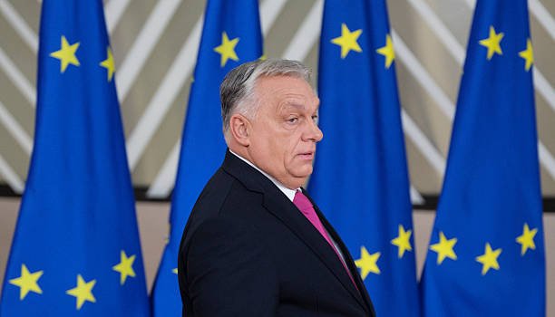 Орбан Россия билан можаронинг тугаши Украинага қандай фойда келтиришини айтди