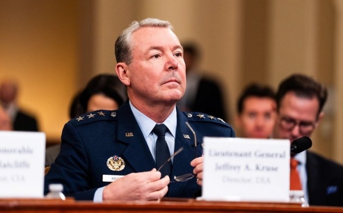 Пентагон разведка бошқармаси раҳбари ишдан ҳайдалди