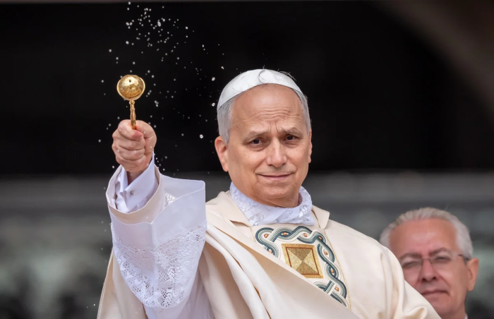 Рим Папаси ҳаво бомбардимонларини доимий равишда тақиқлашга чақирди