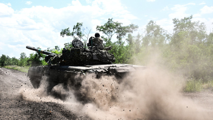 Shimoliy Makedoniya Ukrainaga T-72 tanklarini topshirdi