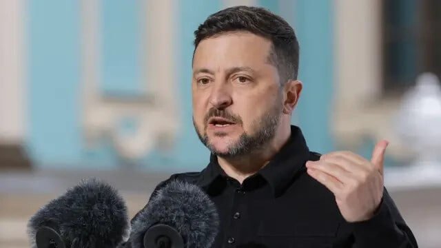 Zelenskiy Ukraina Qurolli Kuchlarining hujumkor qo‘shinlari qayta tashkil etilganini e’lon qildi