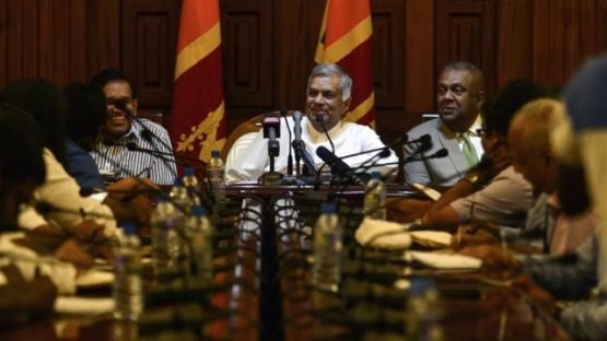 Шри Ланка парламенти янги тайинланган Бош вазирга қарши овоз берди