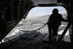 Rossiya Buyuk Britaniyani Arktikani harbiylashtirishga urinishda aybladi