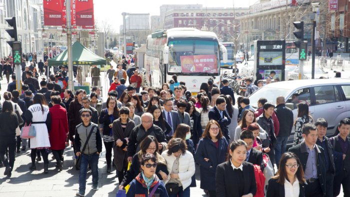 Xitoy aholisi Fransiya darajasida qisqarishi mumkin: Iqtisodiyot xavf ostida