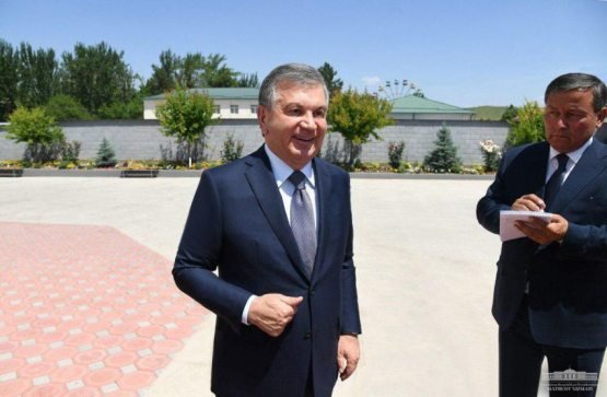 Shavkat Mirziyoyev Andijondagi rasmiy tashrifini nimadan boshladi? (foto)
