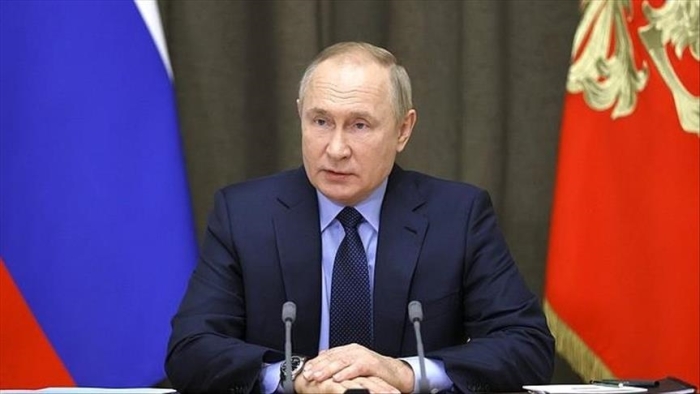 Putin: Xorijdagi sovet yodgorliklarini buzib tashlash «hayratlanarli jaholat»