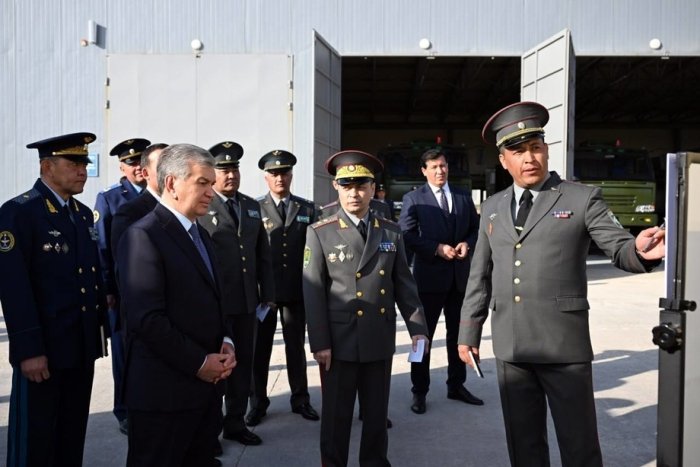 Prezident Surxondaryodagi harbiy qismda bo‘ldi