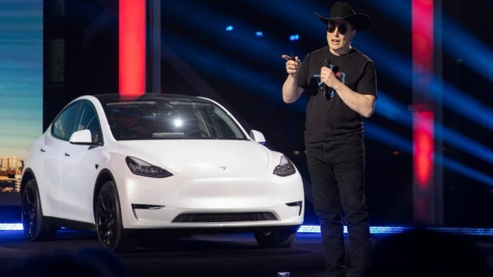 Tesla sotuvi 10 yil ichida birinchi marta pasaydi