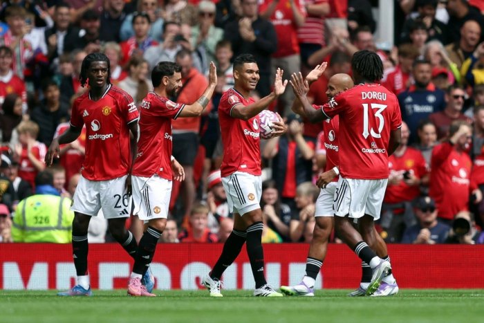 "Manchester Yunayted" 11 nafar futbolchi bilan xayrlashishi mumkin
