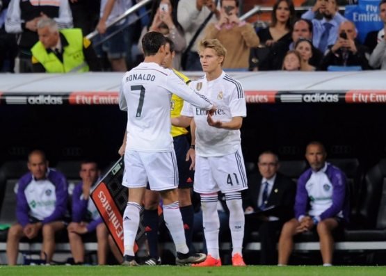 “Роналдуни захирага олиб, “Реал”да ўйнаганимдан фахрланаман!”