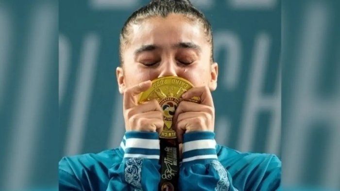 Jahon chempionatida oltin medalni qo‘lga kiritgan sportchimizga avtomobil sovg‘a qilindi