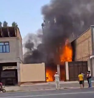 Асакада уй ёниб кетиши оқибатида хонадон эгаси воқеа жойида ҳалок бўлди