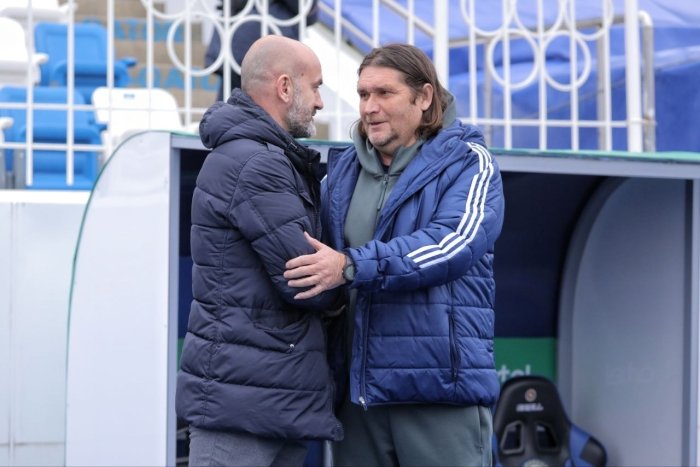 Суперлигадаги биринчи истеъфо маълум