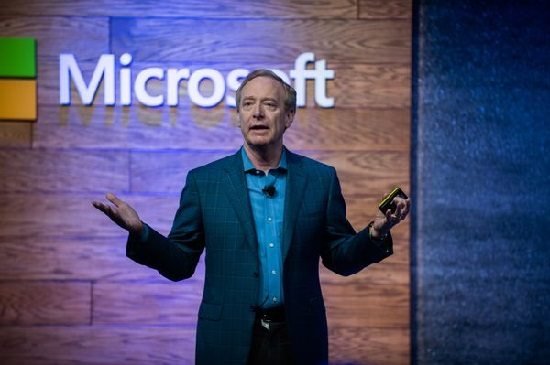 Microsoft o‘zining barcha ulgurji do‘konlarini yopadi