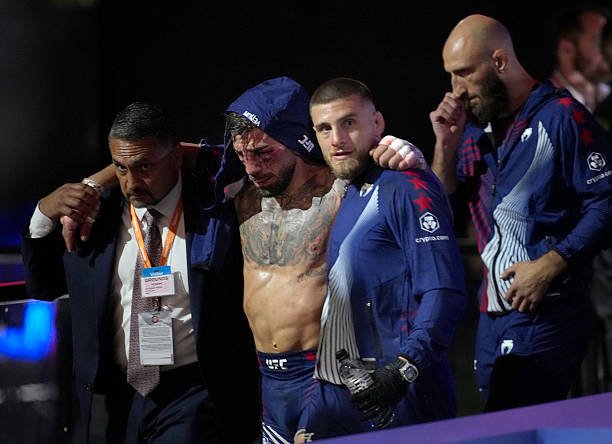 Tarixda ilk bor UFC turniridagi barcha janglar nokaut bilan yakunlandi