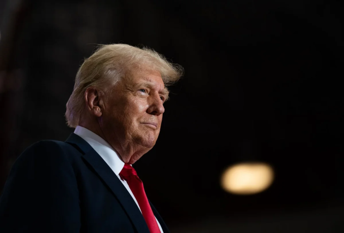 Трамп: “АҚШ Эронга қўшин юборишни режалаштирмаяпти”