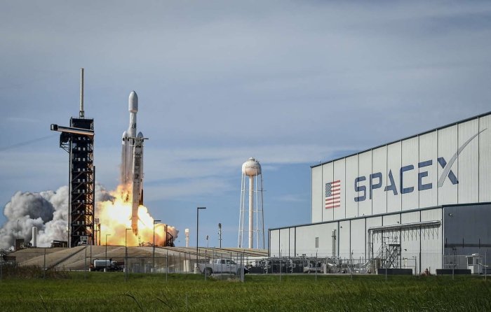 SpaceX kompaniyasi o‘nlab yillar davomida federal soliqlarni to‘lashdan qochgan
