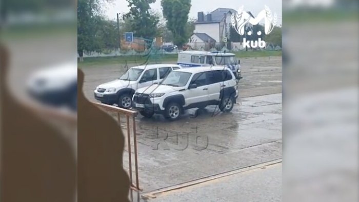 Кубандаги мактабда ўқувчи ўт очди, жароҳат олганлар бор