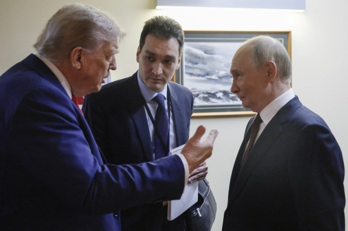 Трамп Путинга жавоб берди: аввал Украина, кейин Эрон