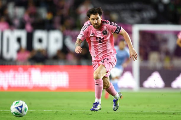 Лионель Месси "Барселона"га қайтади