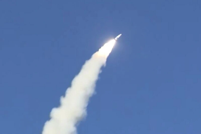 Husiylar bir nechta jangovar kallaklarga ega raketalarni ishlab chiqarishni boshladi