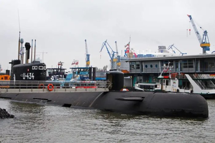 Германия Исроилга ҳарбий сувости кемаси етказиб бермоқчи