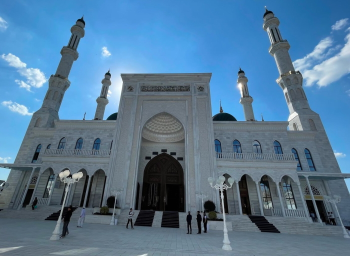 Ramazon tuhfasi: Toshkentda 13 ming o‘rinli yangi jome masjidi ochildi