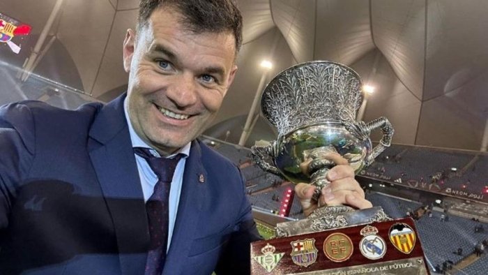 "Barselona" boshqaruvi a’zosi klub Holand bilan bitim tuzishi mumkinligini aytdi