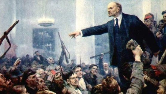 Leninni dafn qilmaslik fikri kimdan chiqqandi?