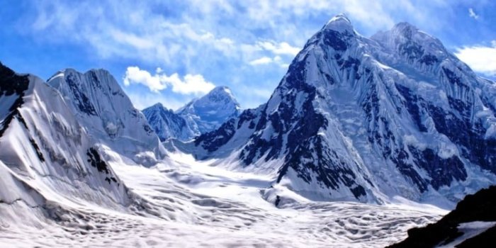 Tojikistondagi Somoniy muzligining katta qismi parchalanib ketdi