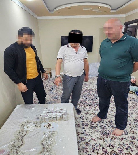 Тошкентда биологик фаол қўшимча сифатида қадоқланган кучли таъсир қилувчи дори воситалари аниқланди