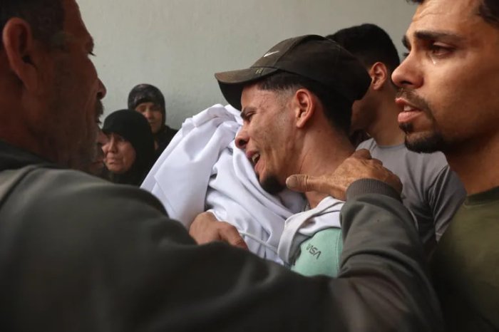 Isroilning G‘azo shahridagi boshpanaga hujumi natijasida 13 kishi halok bo‘ldi, 6 kishi vayronalar ostida qoldi