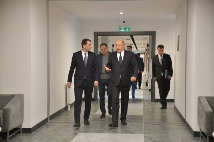 O‘zbekiston futbol assosiasiyasi prezidenti va vise-prezidentlari qayta saylandi