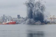 Руминия президенти: Констанца портида портлаган дрон Украинага тегишли бўлган