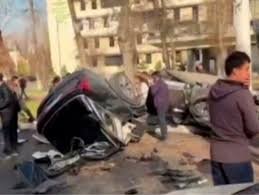 Тошкентда ЙТҲга учраган BYD иккига бўлиниб кетди