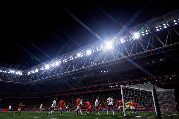 FIFA ispaniyalik muxlislarning musulmonlarga qarshi hayqiriqlari bo‘yicha surishtiruv boshladi